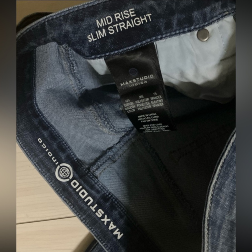 Dual Tone Denim Distressed Ankle Jeans - Picture 9 of 12